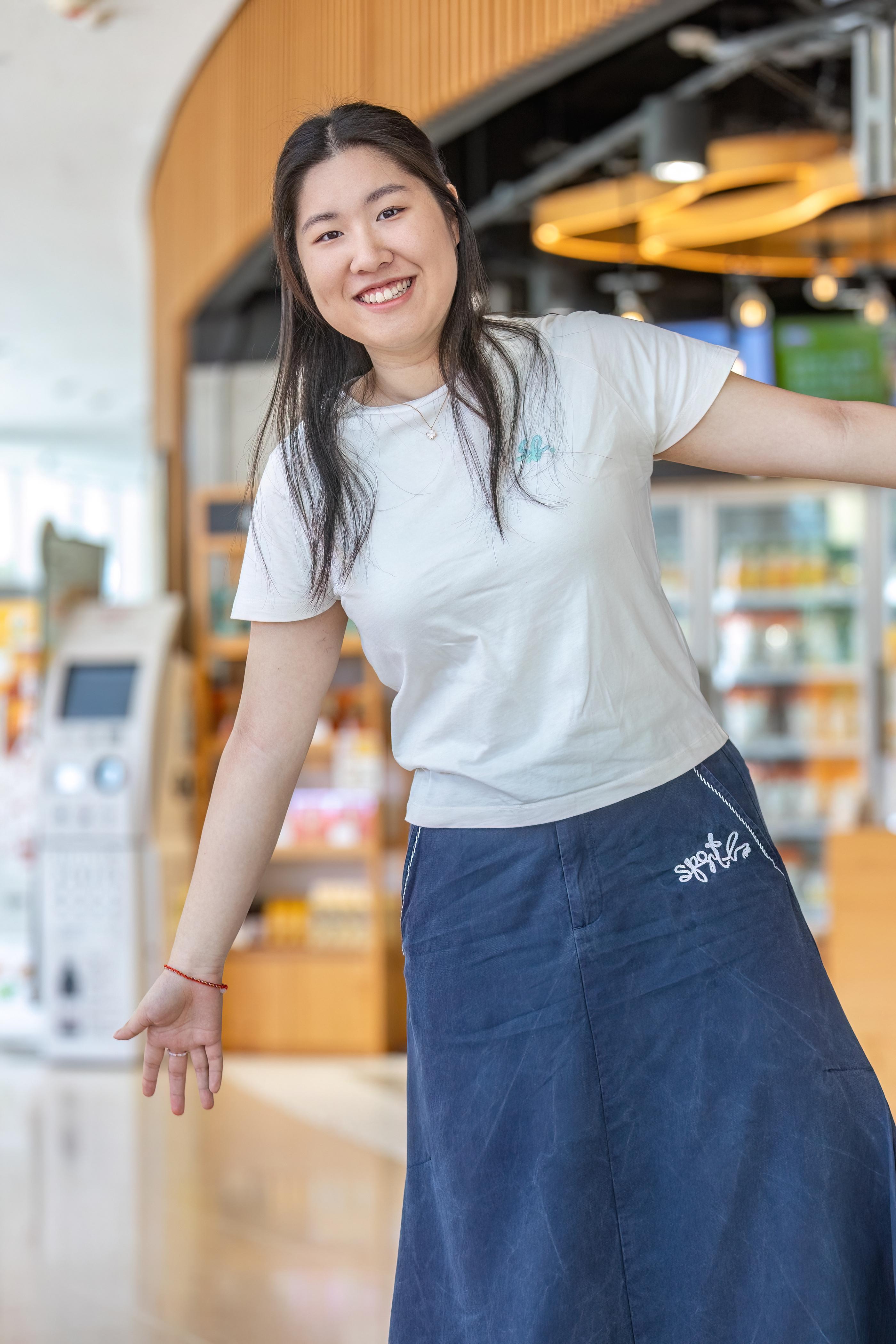 Joycelyn YEUNG